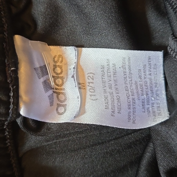 Boys' Adidas Gamescape Shorts, Size M - Picture 3 of 5